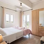 Seaview Tranquility - Elegant Escapes By The Shore * Ajía Kiriakí