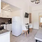Seaview Tranquility - Elegant Escapes By The Shore Apartman *