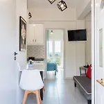 Seaview Tranquility - Elegant Escapes By The Shore Apartman Ajía Kiriakí