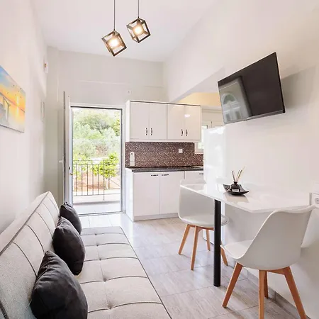 Seaview Tranquility - Elegant Escapes By The Shore Daire Agia Kiriaki (Messinia)