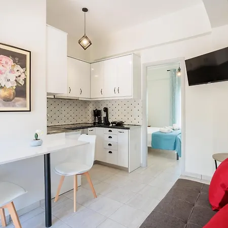 Daire Seaview Tranquility - Elegant Escapes By The Shore *