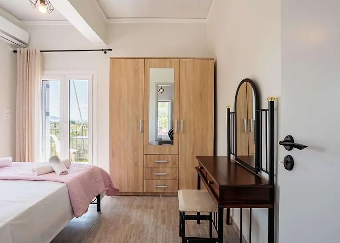 Seaview Tranquility - Elegant Escapes By The Shore