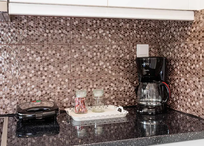 Seaview Tranquility - Elegant Escapes By The Shore Lägenhet