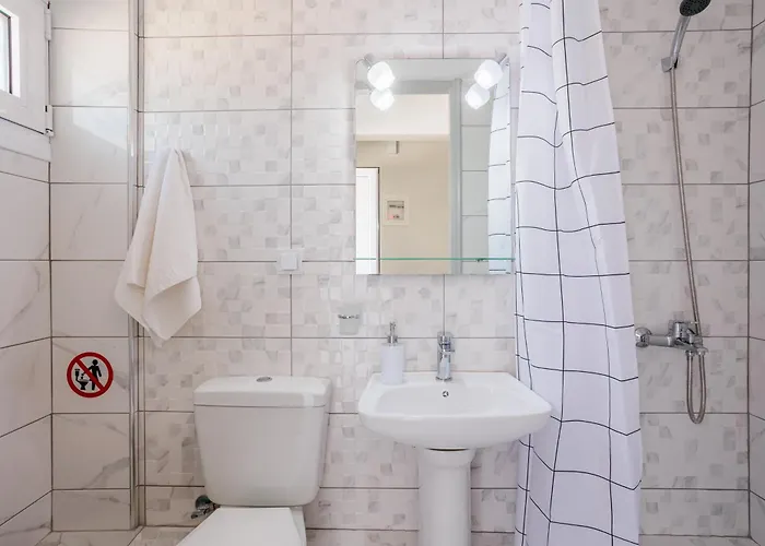 Seaview Tranquility - Elegant Escapes By The Shore